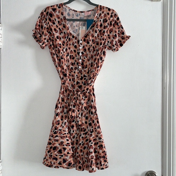 C+D+M Leopard Short Sleeve Midi Dress - Picture 1 of 7